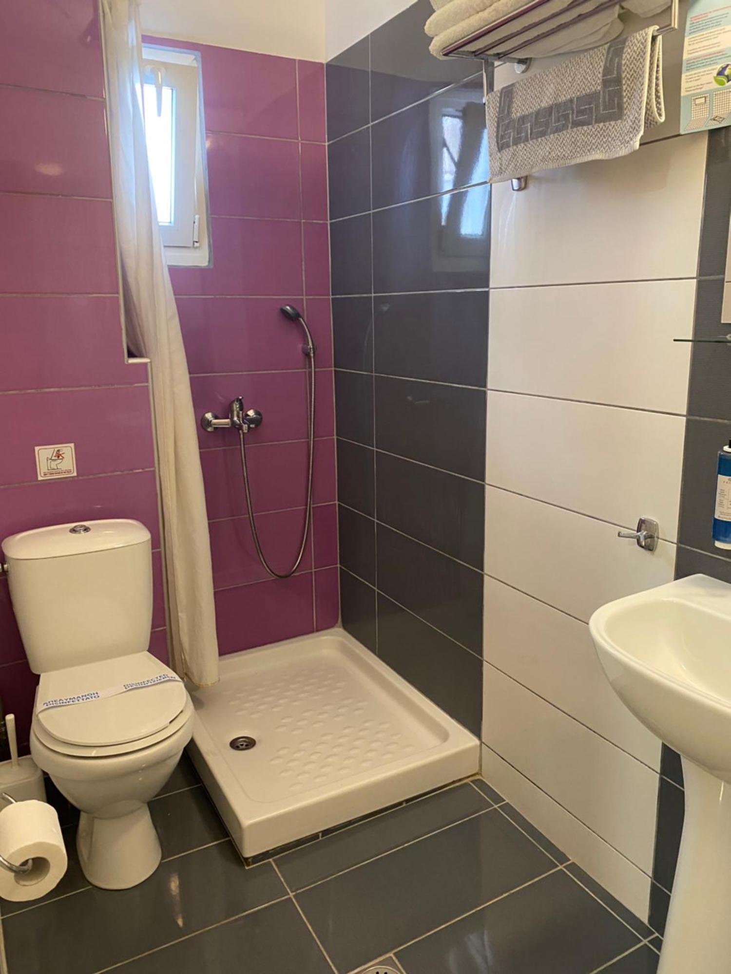 Korali Hotel Paralía Екстериор снимка