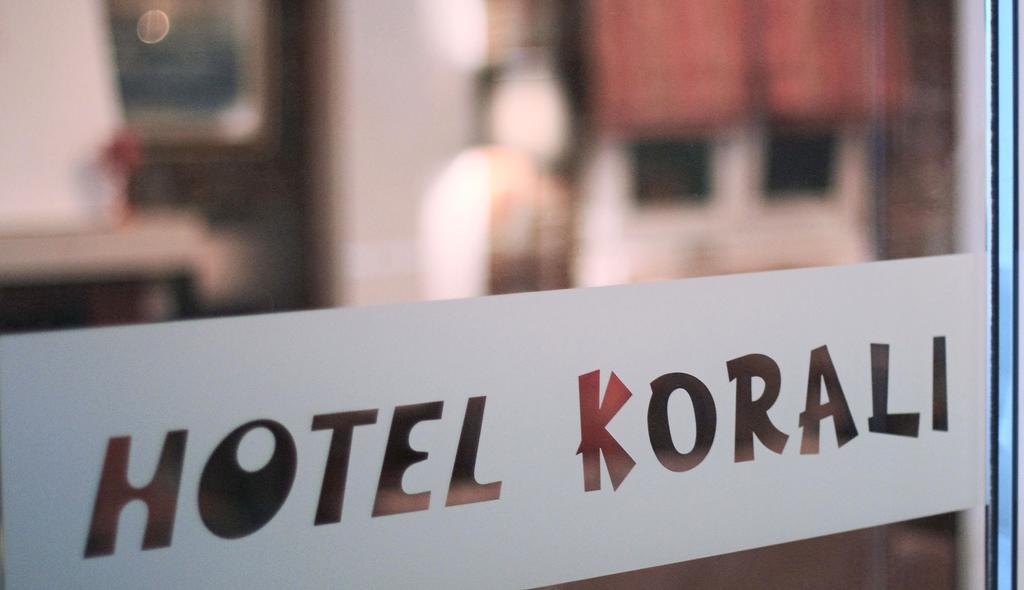 Korali Hotel Paralía Екстериор снимка
